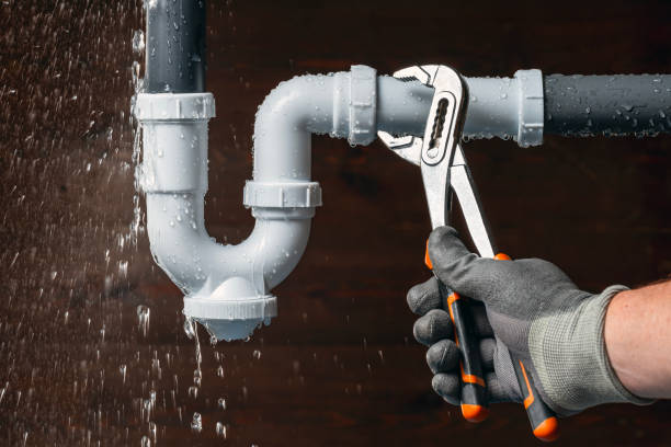 Professional Leak Detection technician working in Suffolk, VA